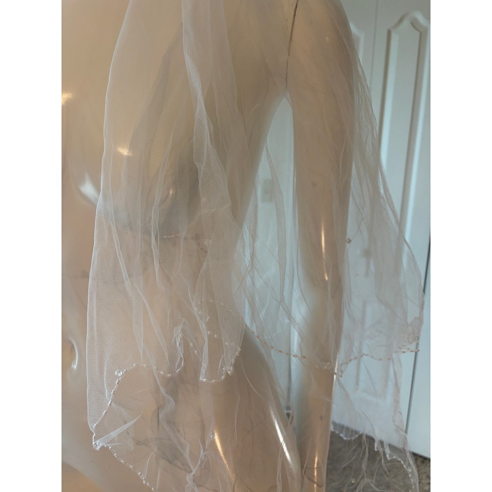 White Two Tier Beaded Scalloped Edge Bridal Veil Waist Length Pearl Trim 34in - Picture 11 of 14